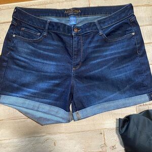 Arizona Jean Shorts